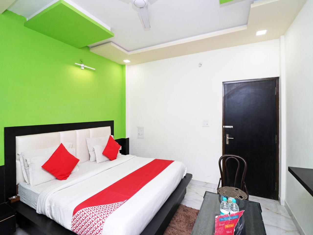 Guest house Aaradhya Residency 2*