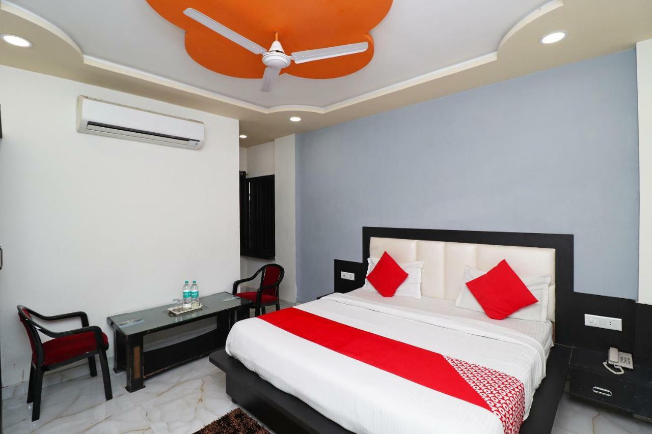 Guest house Aaradhya Residency 2*