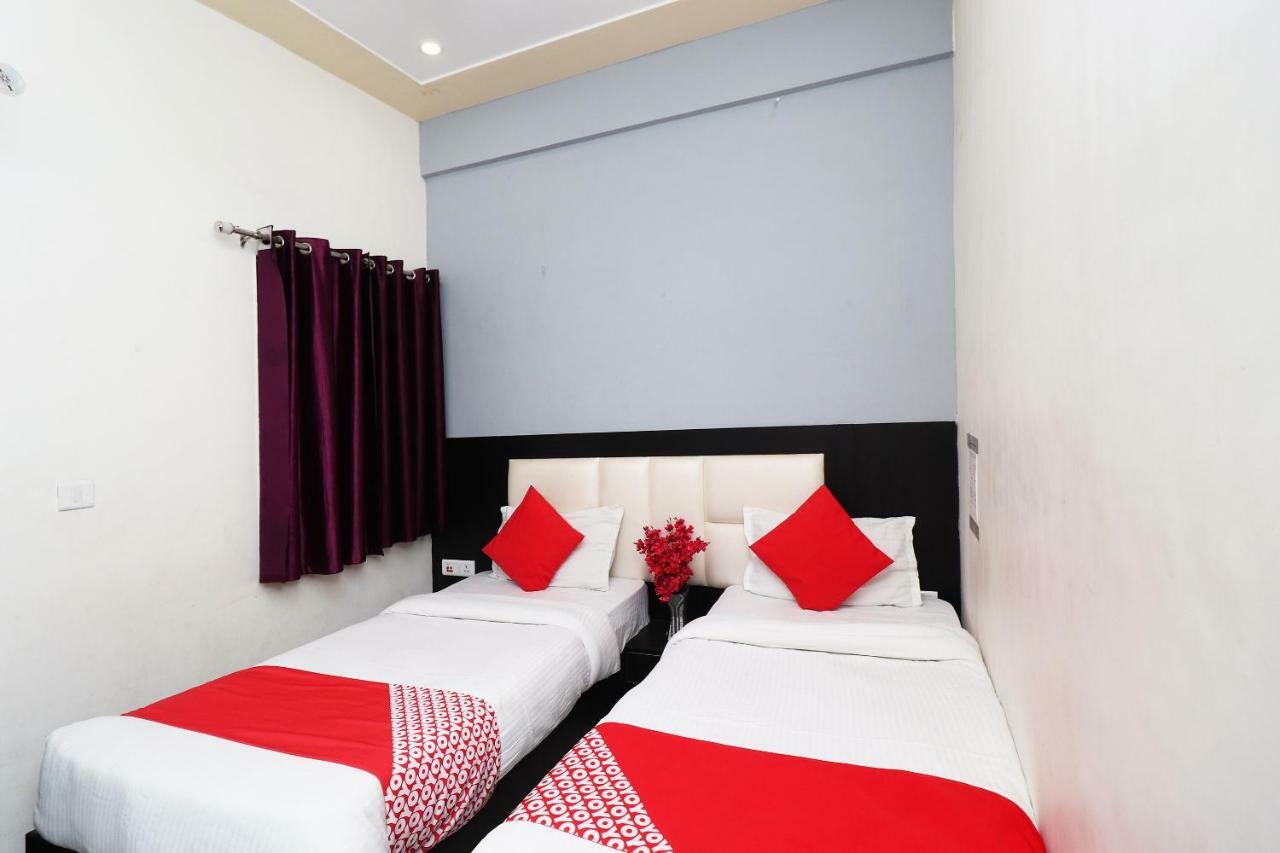 Guest house Aaradhya Residency